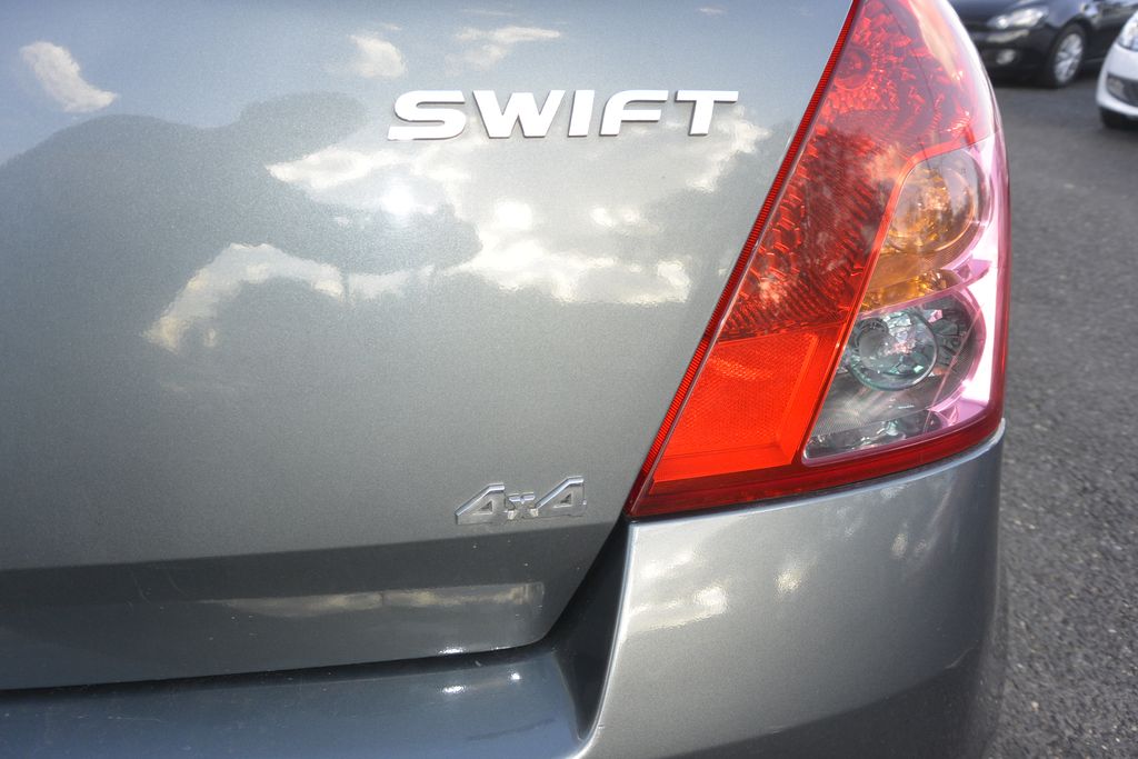 Suzuki Swift 1.3i16v 4×4 67kW