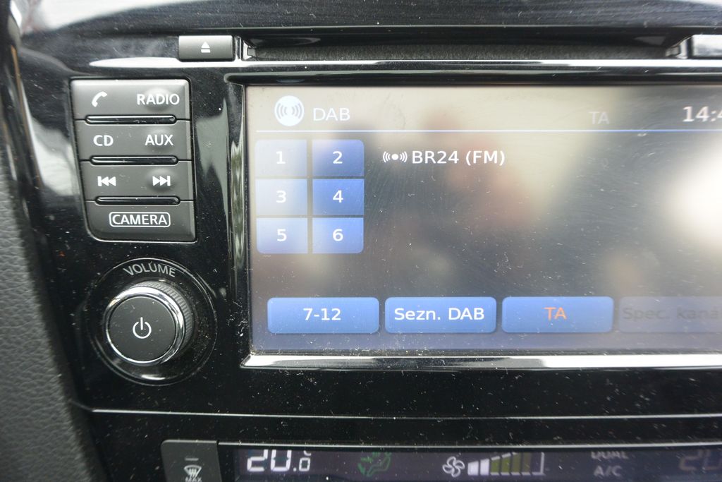 Nissan Qashqai 1,2 DIG-T Tekna Aut. Panorama 85kW