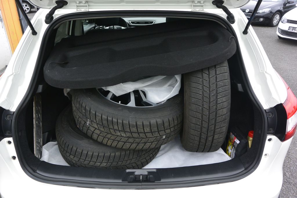 Nissan Qashqai 1,2 DIG-T Tekna Aut. Panorama 85kW