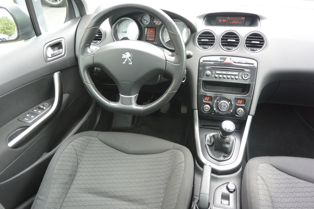 Peugeot 308 2.0HDi SW 7míst 110kW