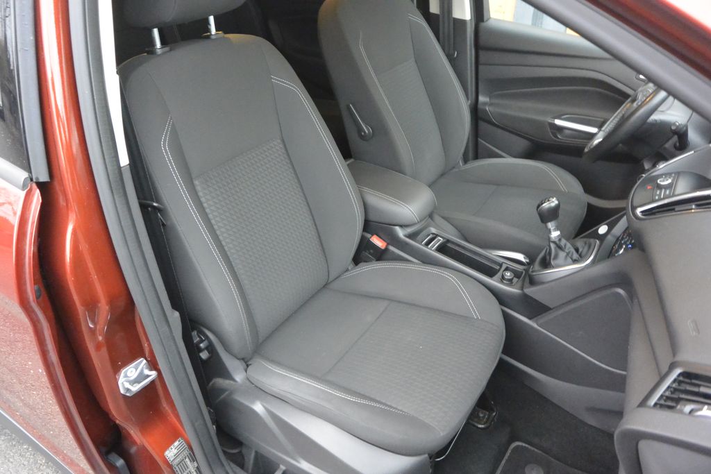 Ford Grand C-Max 1.5TDCi 88kW 7míst*NAVI 88kW