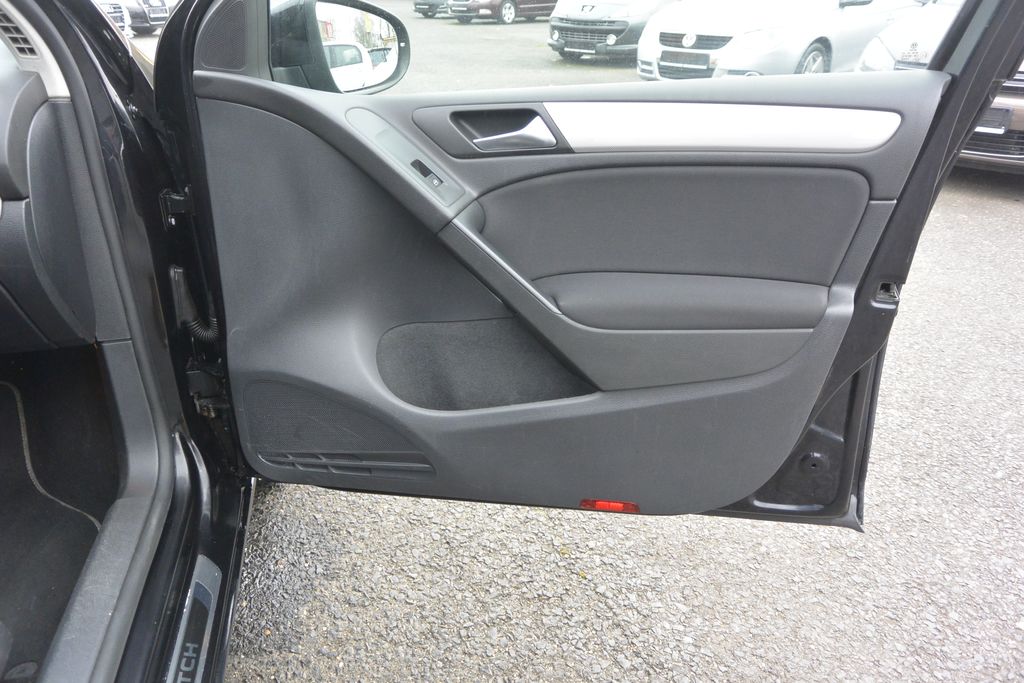 Volkswagen Golf 1.2TSi Match 77kW NAVI 77kW