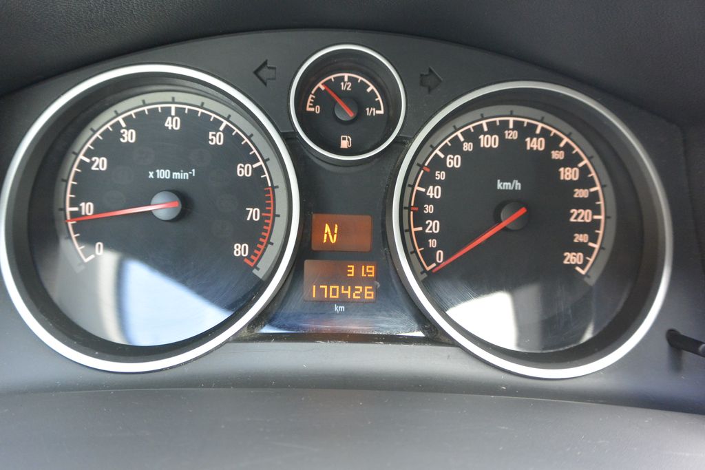 Opel Astra 1.6i16v AUTOMAT EASYTRONIC 85kW