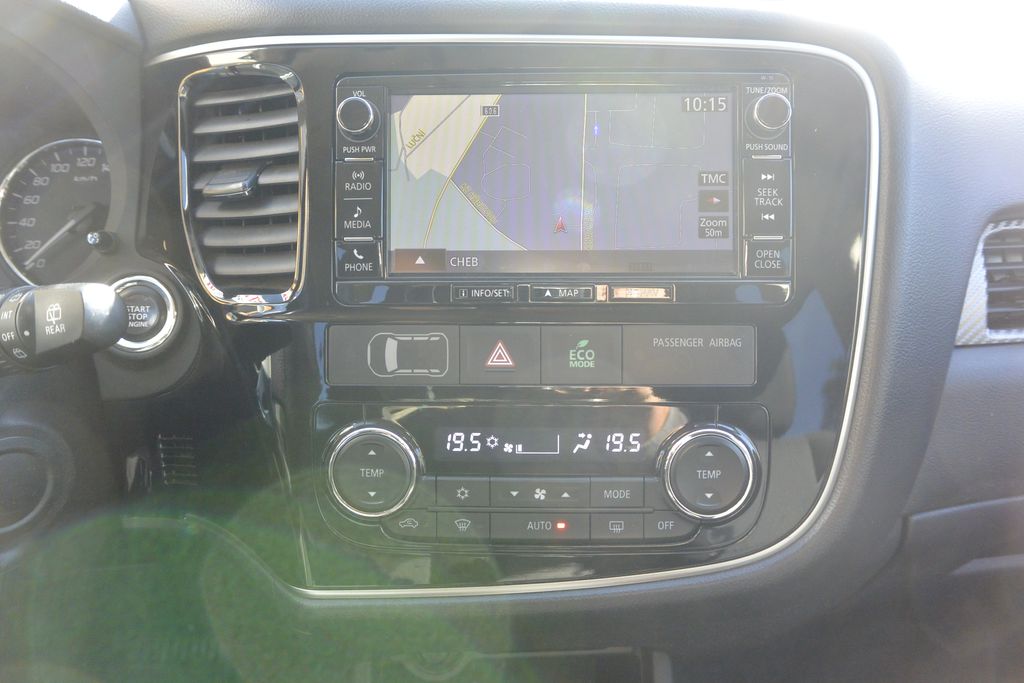 Mitsubishi Outlander 2.2 DI-D 4WD INTENSE 6AT 110kW