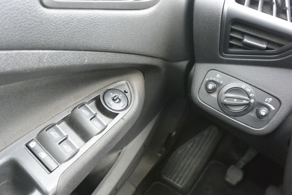 Ford Grand C-Max 1.5TDCi 88kW 7míst*NAVI 88kW