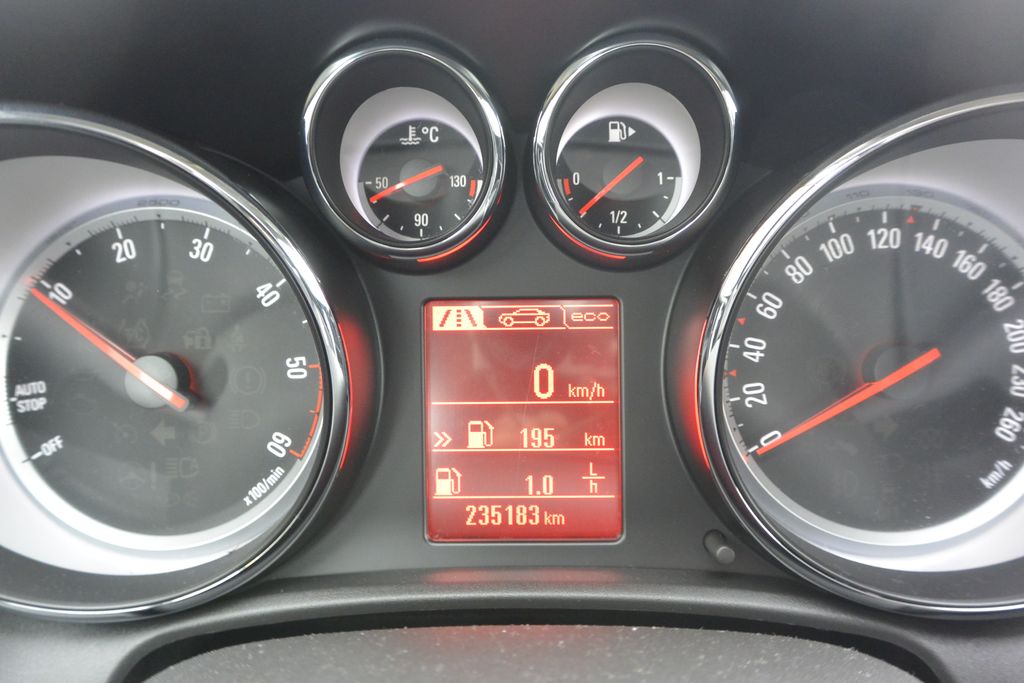 Opel Astra 2.0CDTi 121kW Xenon 121kW