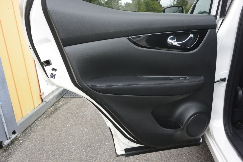 Nissan Qashqai 1,2 DIG-T Tekna Aut. Panorama 85kW