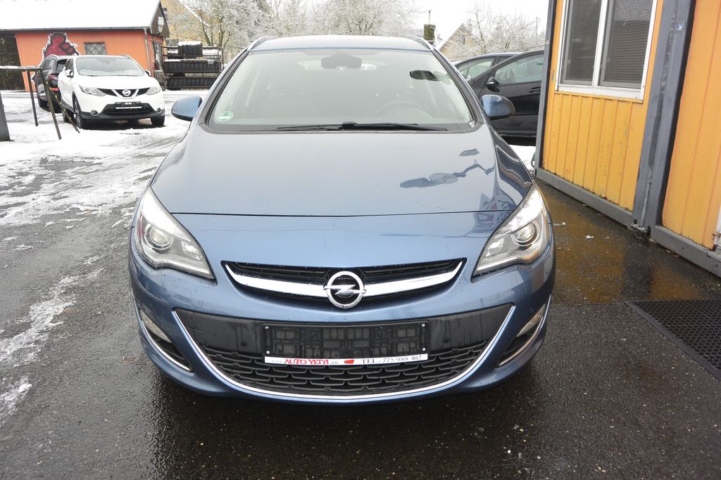 Opel Astra 2.0CDTi 121kW Xenon 121kW