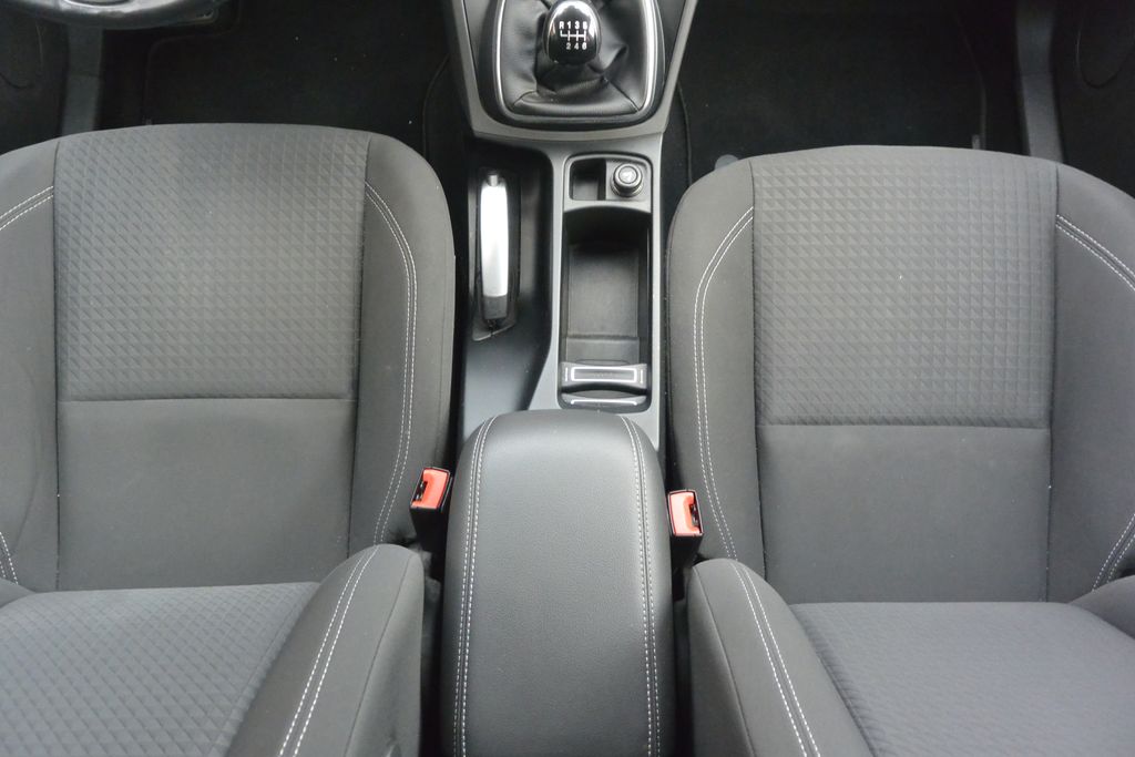 Ford Grand C-Max 1.5TDCi 88kW 7míst*NAVI 88kW