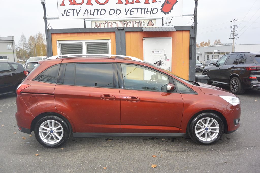 Ford Grand C-Max 1.5TDCi 88kW 7míst*NAVI 88kW