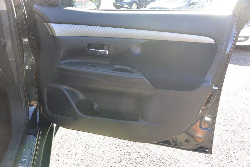 Mitsubishi Outlander 2.2 DI-D 4WD INTENSE 6AT 110kW