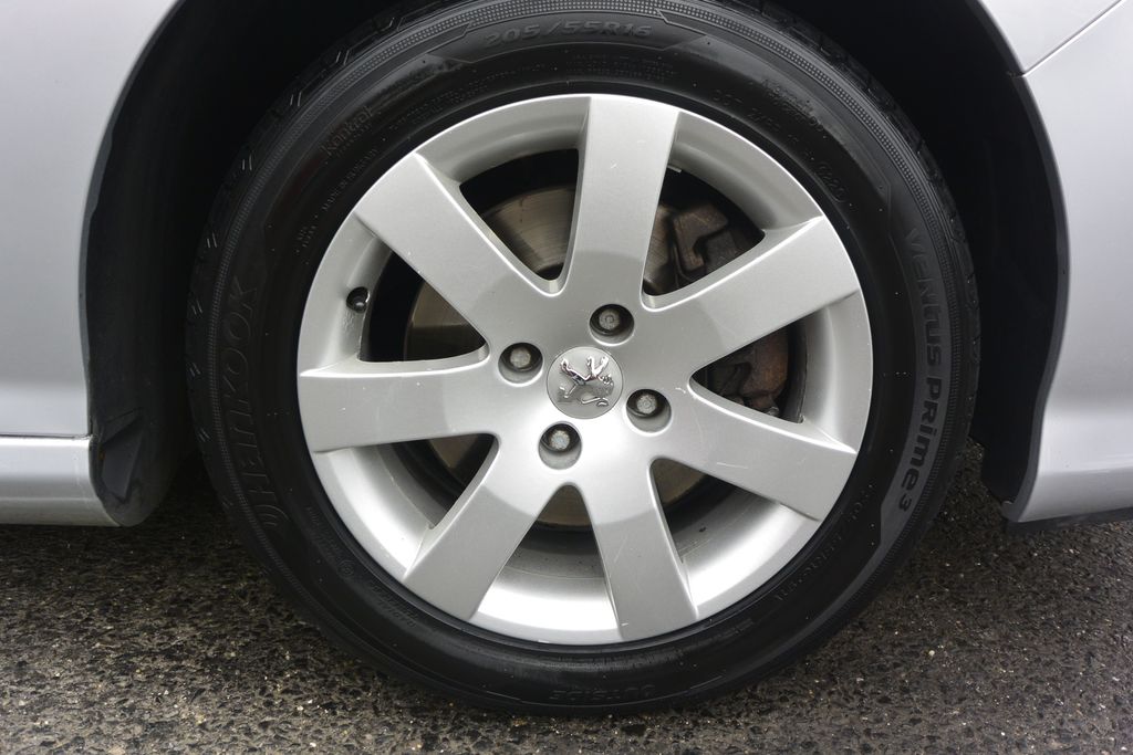 Peugeot 308 2.0HDi SW 7míst 110kW