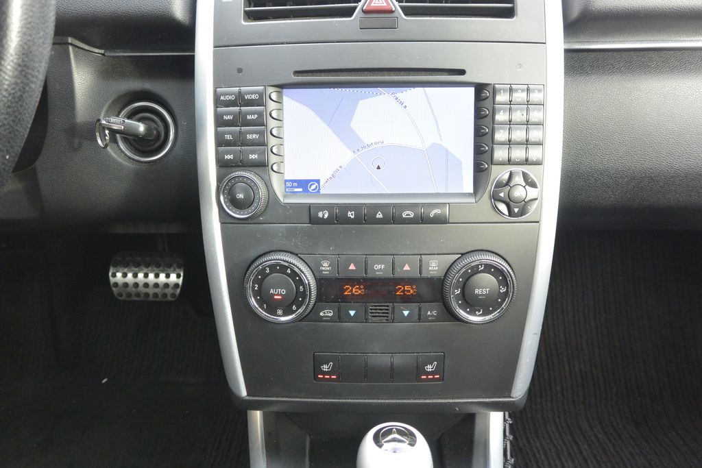 Mercedes-Benz B 200 2.0i automat 100kW