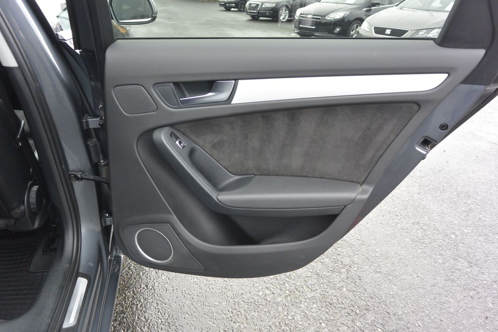 Audi A4 3.0TDi 180kW QUATTRO AUTOMAT 180kW