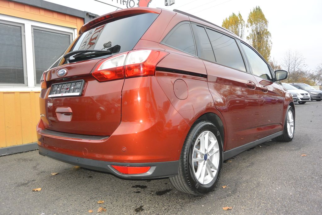 Ford Grand C-Max 1.5TDCi 88kW 7míst*NAVI 88kW