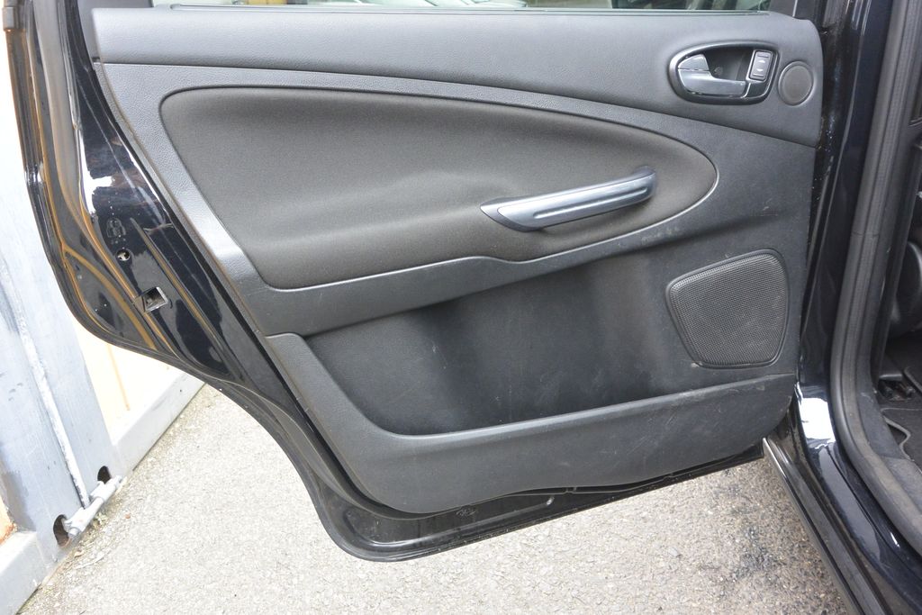 Ford S-Max 2.2TDCi AT Titanium 7míst 147k 147kW