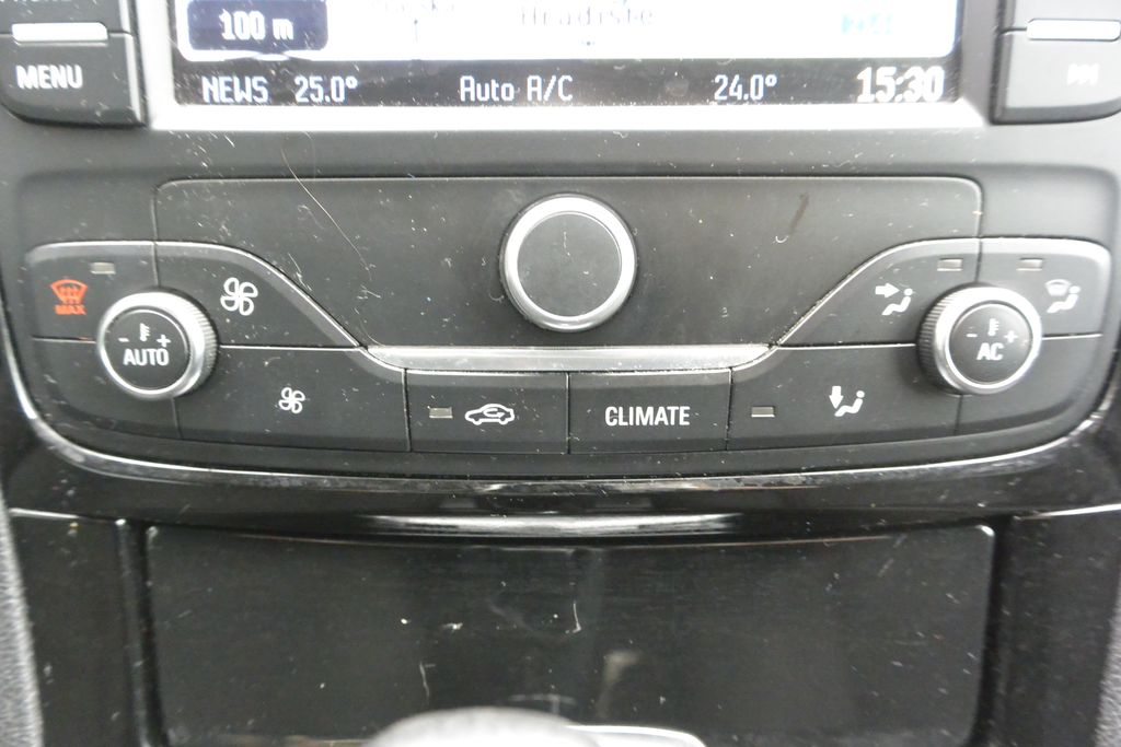 Ford S-Max 2.2TDCi AT Titanium 7míst 147k 147kW