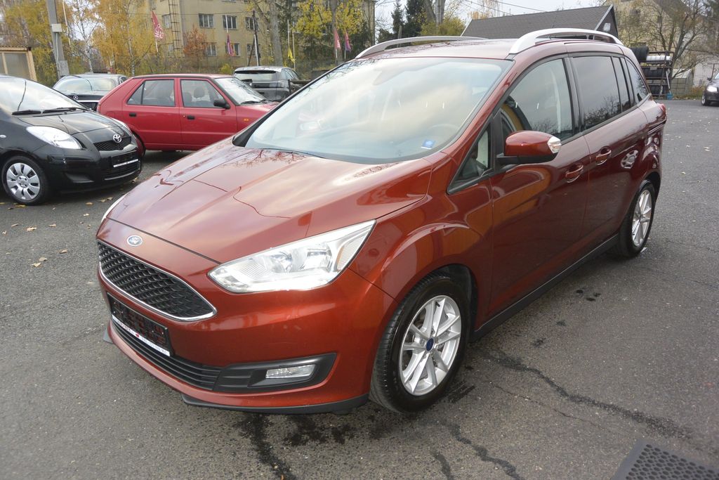 Ford Grand C-Max 1.5TDCi 88kW 7míst*NAVI 88kW