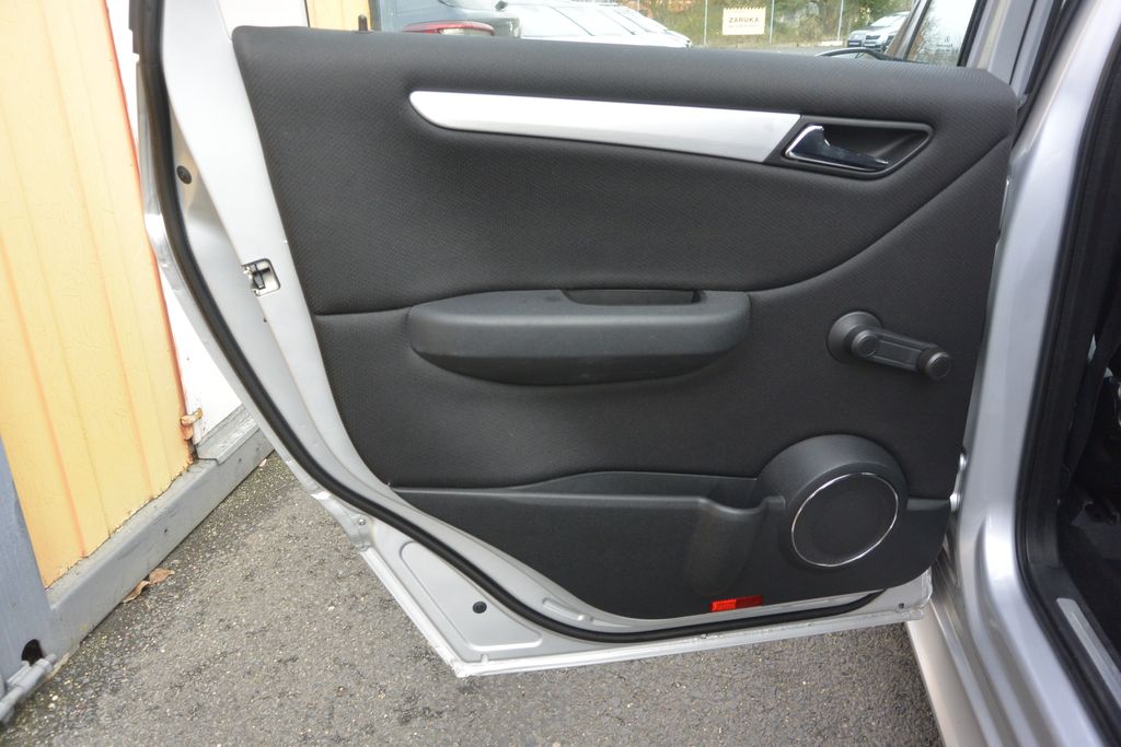 Mercedes-Benz B 200 2.0i automat 100kW