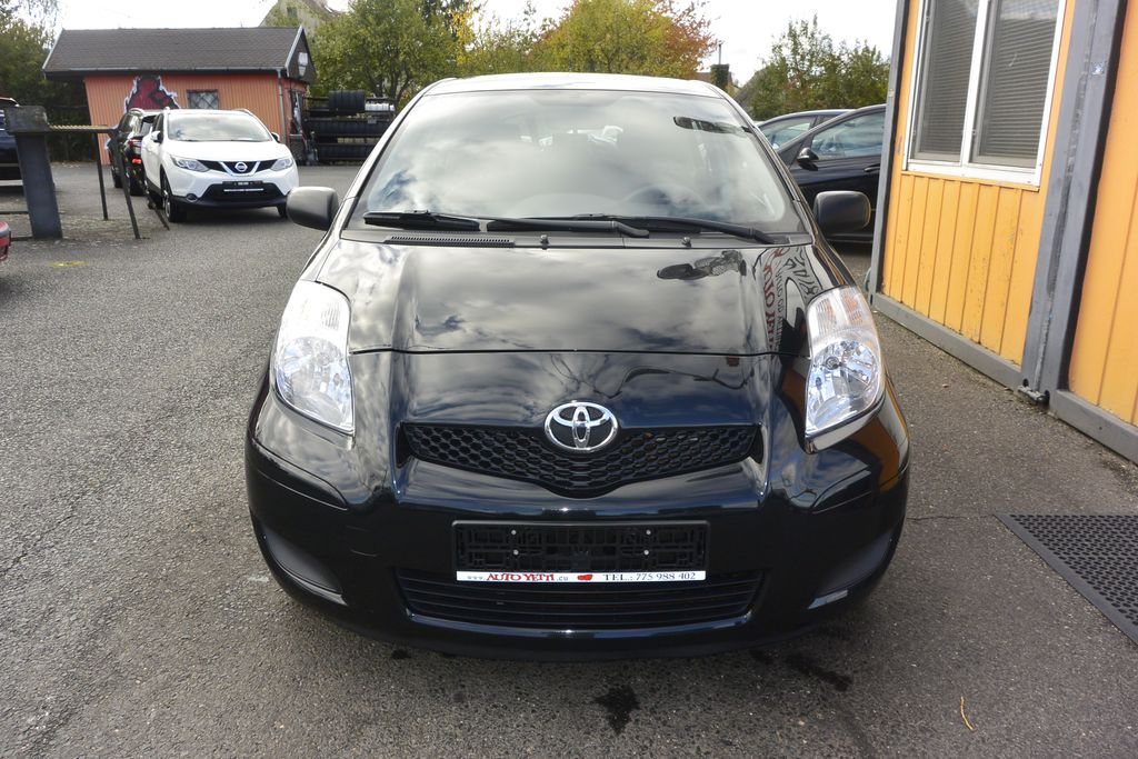 Toyota Yaris 1.3VVT-i 6kv 70tis km 73kW