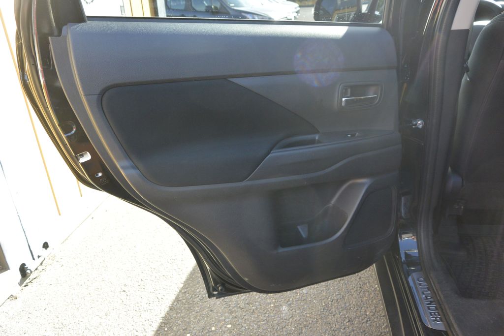 Mitsubishi Outlander 2.2 DI-D 4WD INTENSE 6AT 110kW