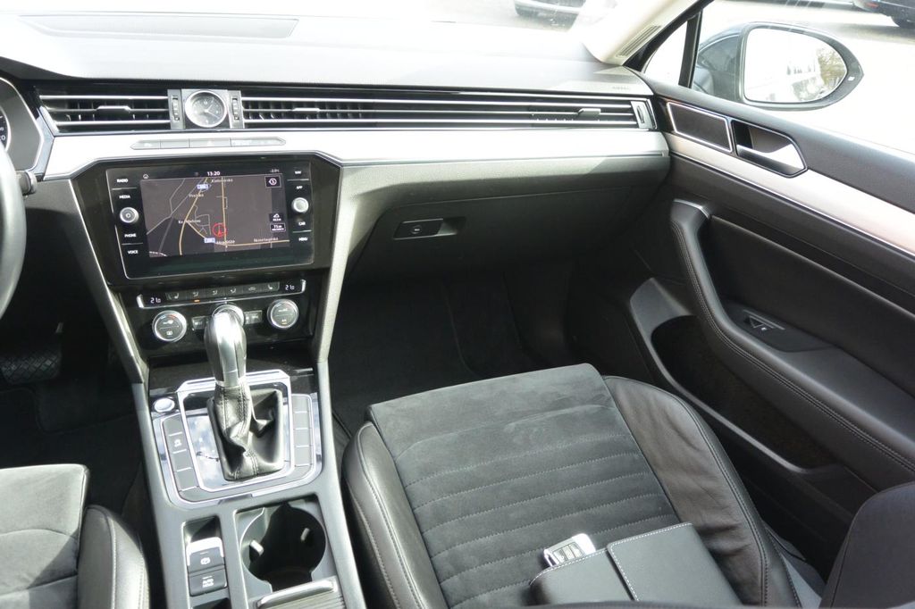 Volkswagen Passat 2.0TDi DSG, LED, NAVI 110kW