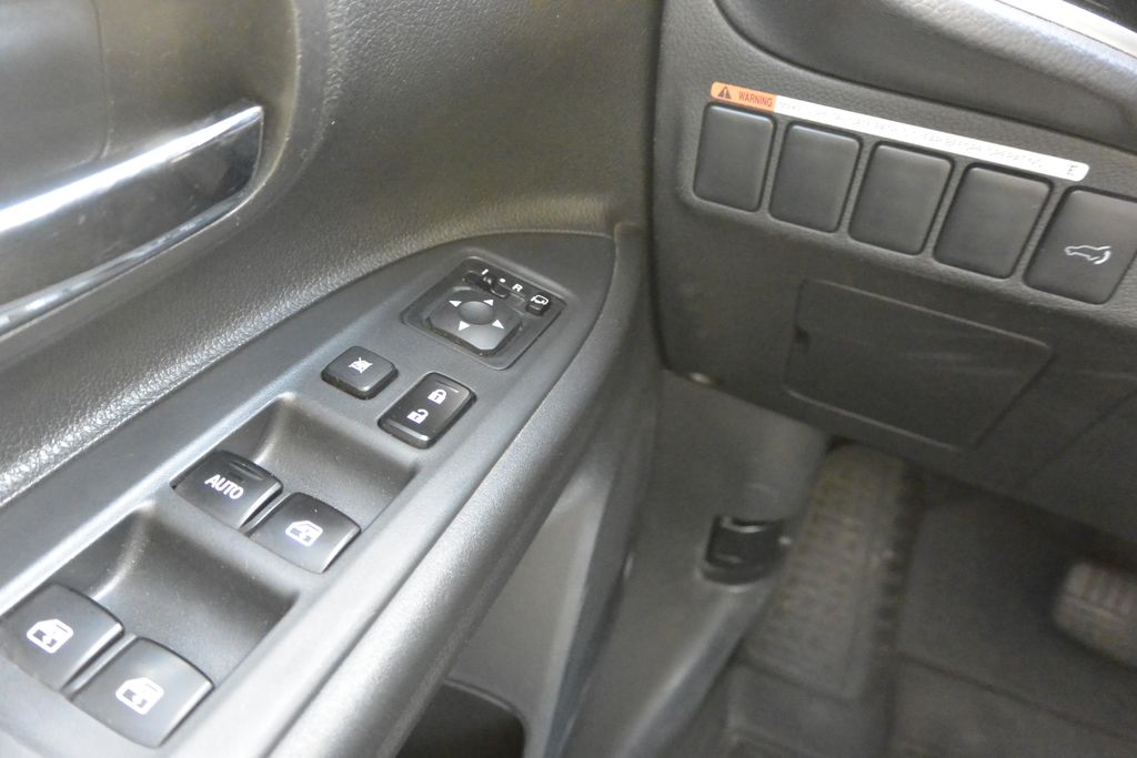 Mitsubishi Outlander 2.2 DI-D 4WD INTENSE 6AT 110kW