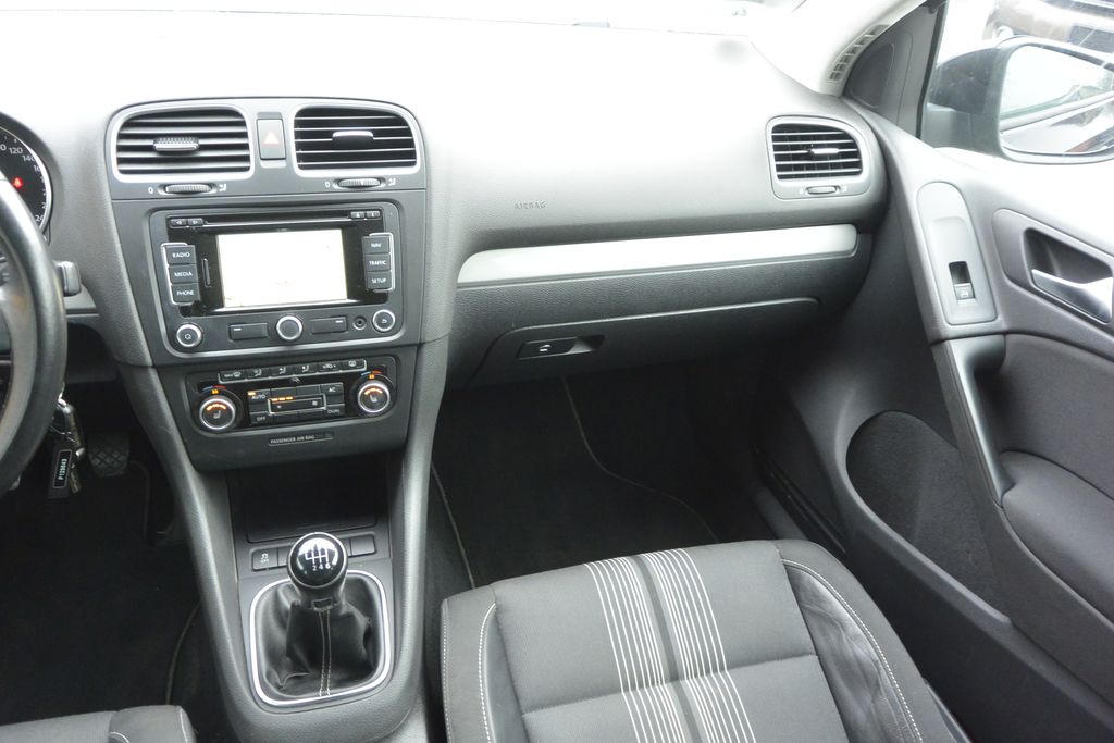 Volkswagen Golf 1.2TSi Match 77kW NAVI 77kW