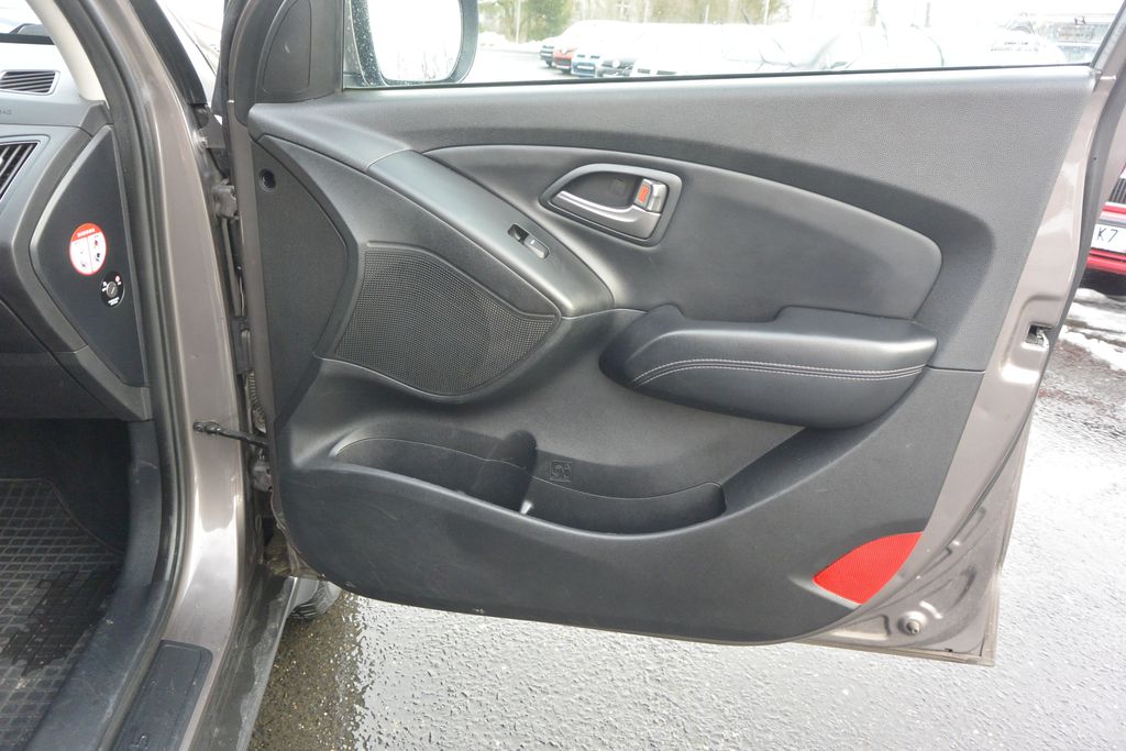 Hyundai ix35 2.0CRDi 4×4 * AT * ČR * DPH 100kW