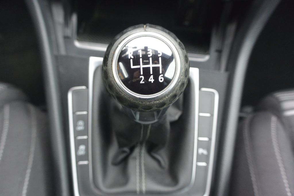 Volkswagen Golf 2.0TDi GTD