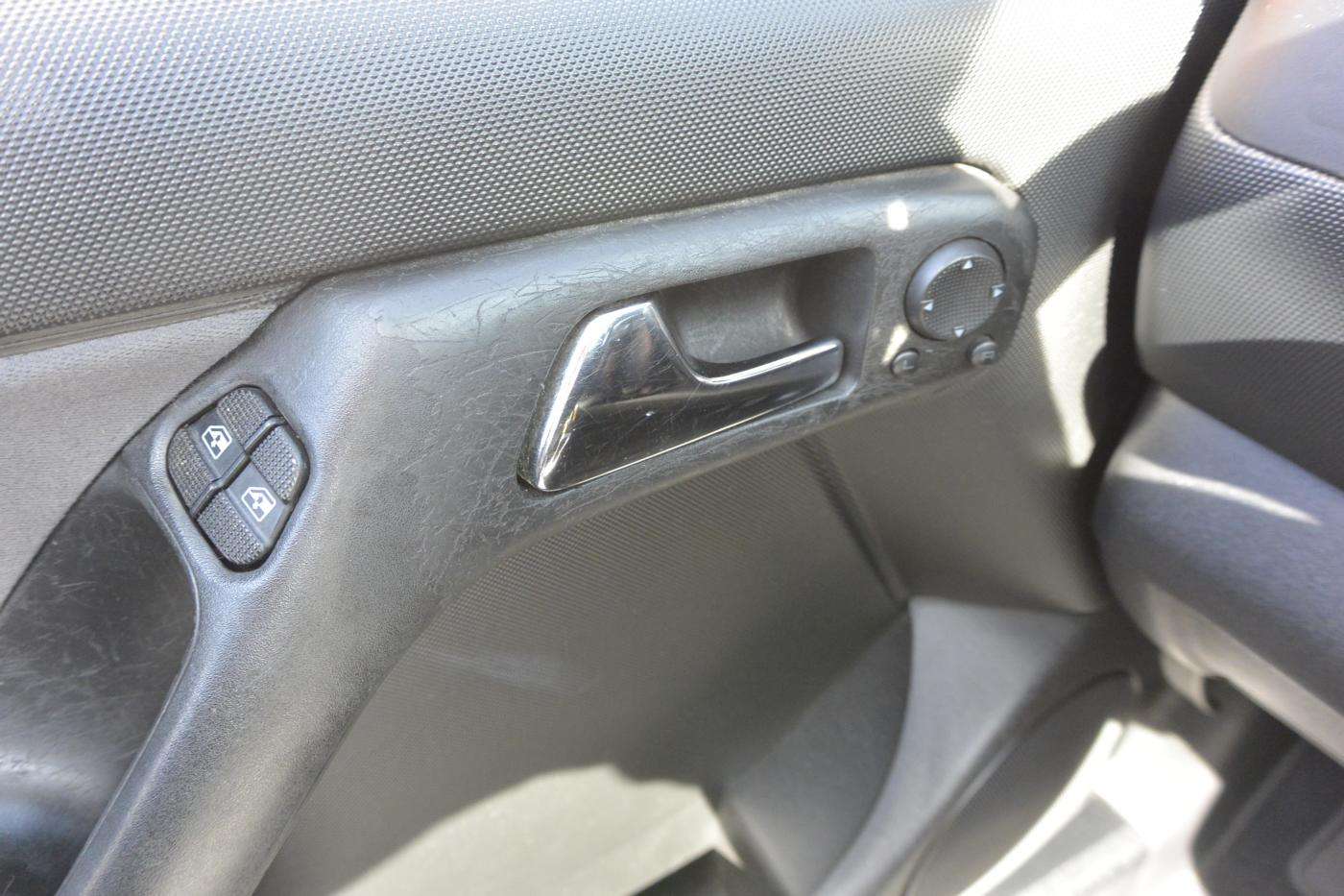 Volkswagen Golf 2.0i