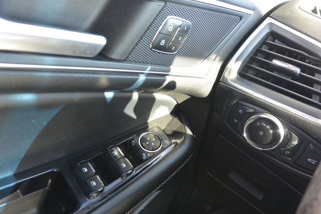 Ford Edge 2.0TDCi ST Line 4×4 AT