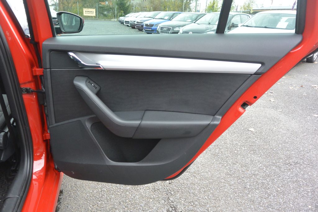 Škoda Octavia 1.6TDi 77kW  DSG