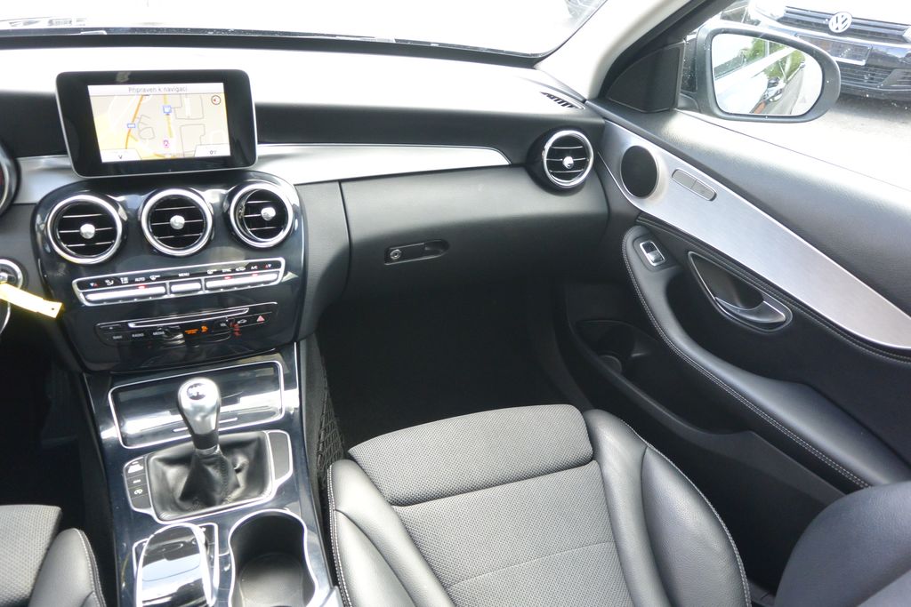 Mercedes-Benz C 200 C200d Avantgarde