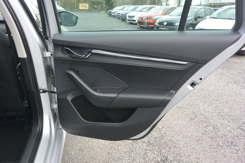 Škoda Octavia 2.0TDi Ambition * DPH