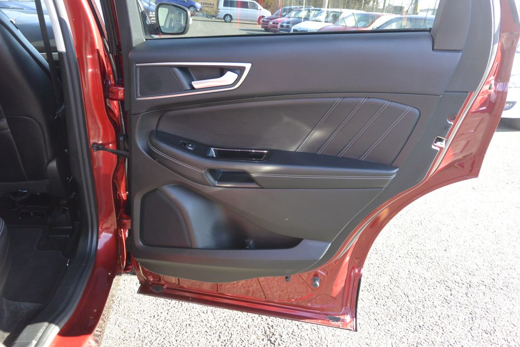 Ford Edge 2.0TDCi ST Line 4×4 AT