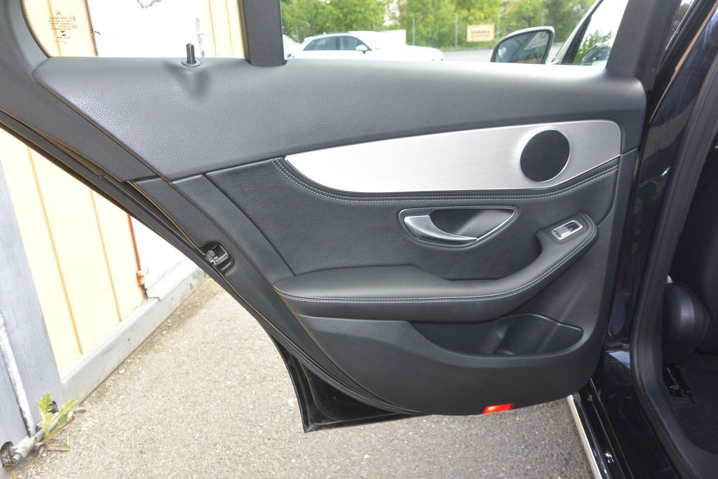 Mercedes-Benz C 200 C200d Avantgarde