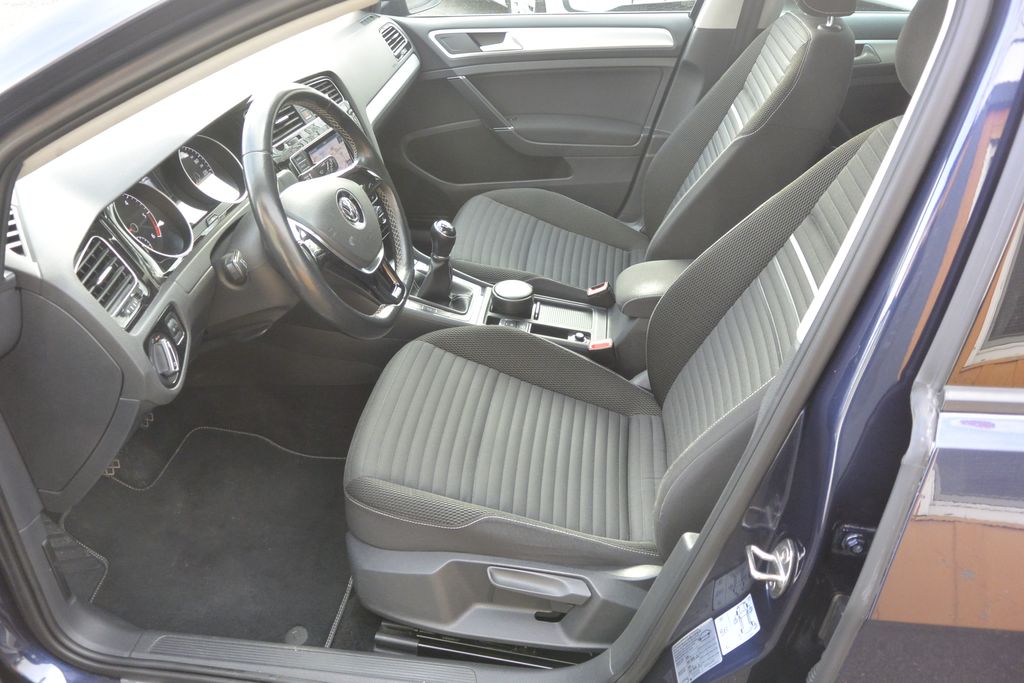 Volkswagen Golf 2.0TDi 110kW