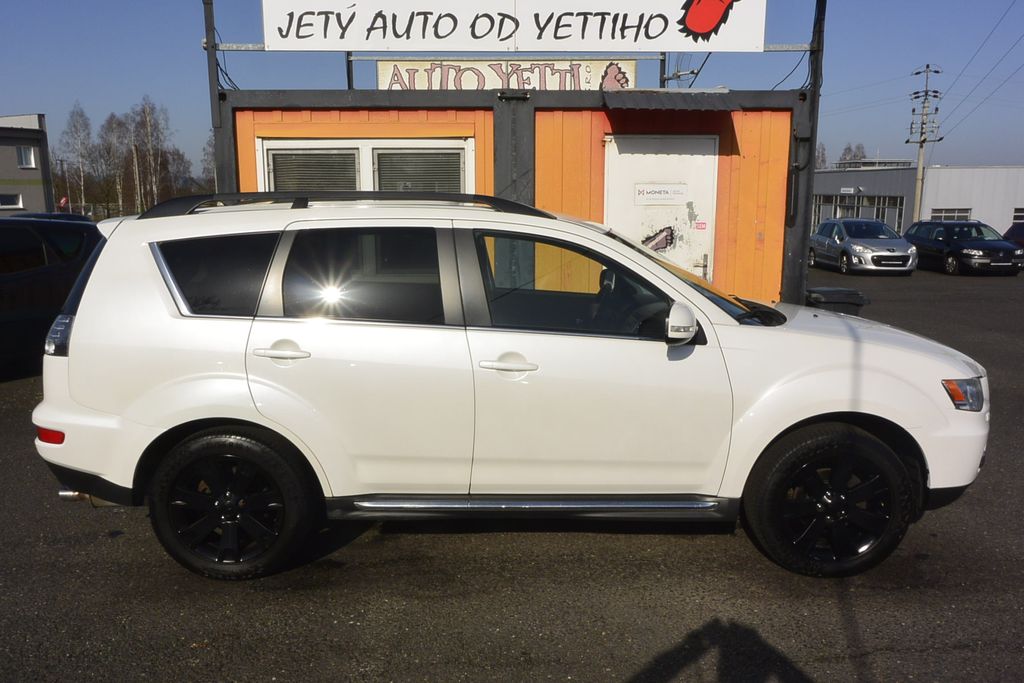 Mitsubishi Outlander 2.2 DI-D 4×4