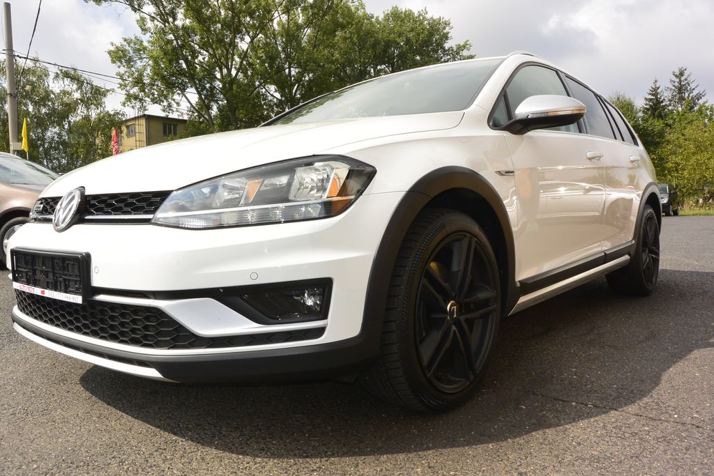Volkswagen Golf 2.0TDi Alltrack DSG 4×4 DPH