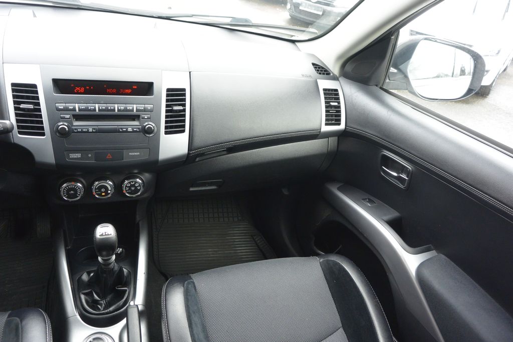 Mitsubishi Outlander 2.2 DI-D 4×4