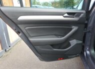 Volkswagen Passat 2.0TDi DSG, LED, NAVI