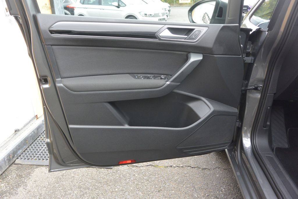 Volkswagen Touran 2.0TDi 110kW PANORAMA*NAVI*LED