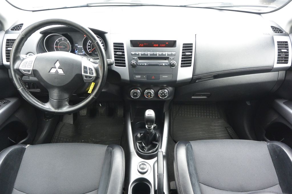 Mitsubishi Outlander 2.2 DI-D 4×4