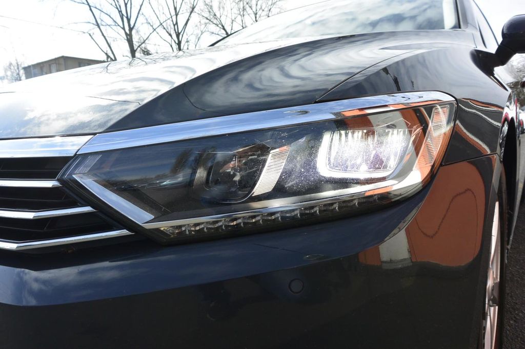 Volkswagen Passat 2.0TDi DSG, LED, NAVI