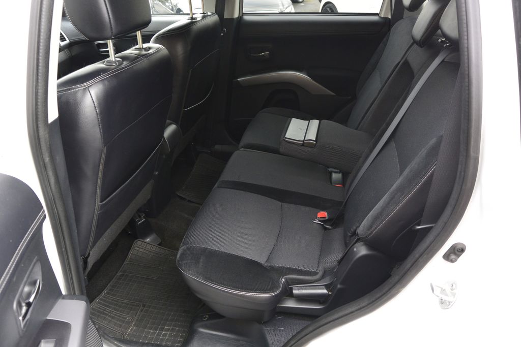Mitsubishi Outlander 2.2 DI-D 4×4