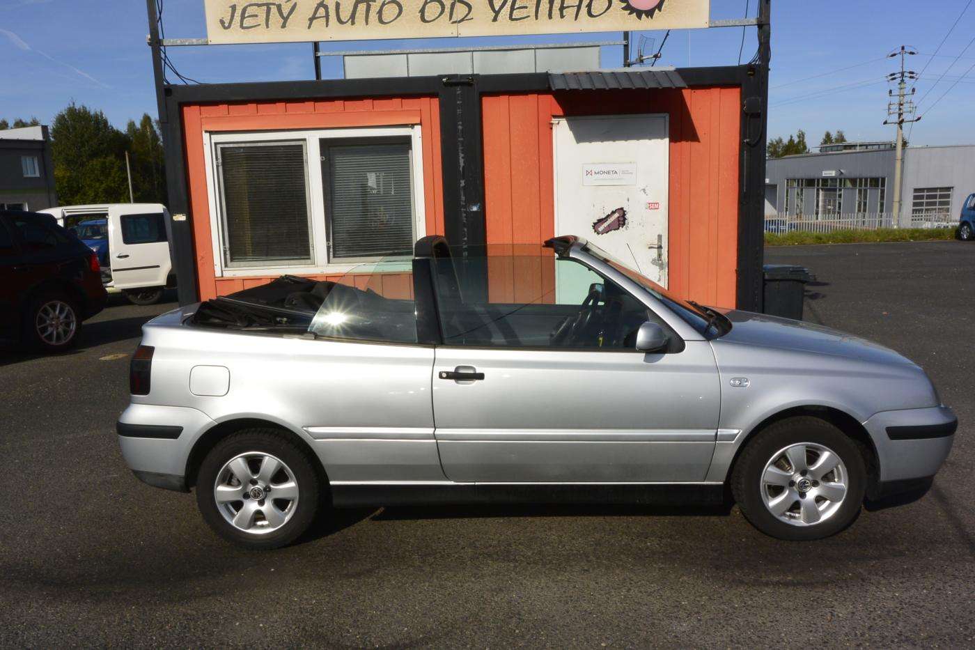 Volkswagen Golf 2.0i