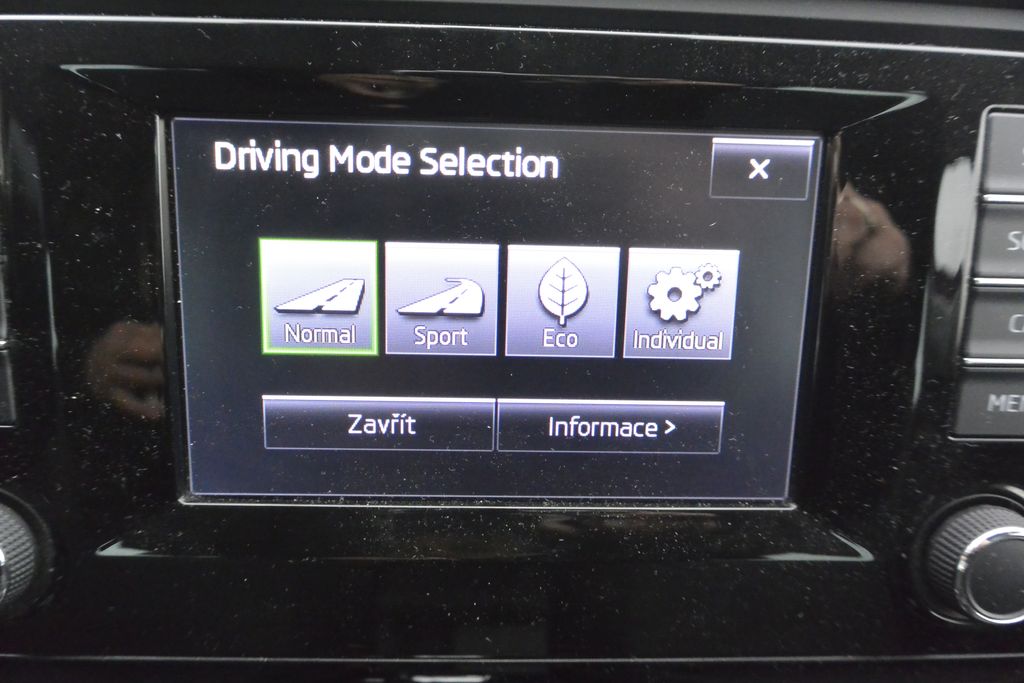 Škoda Octavia 1.6TDi 77kW  DSG