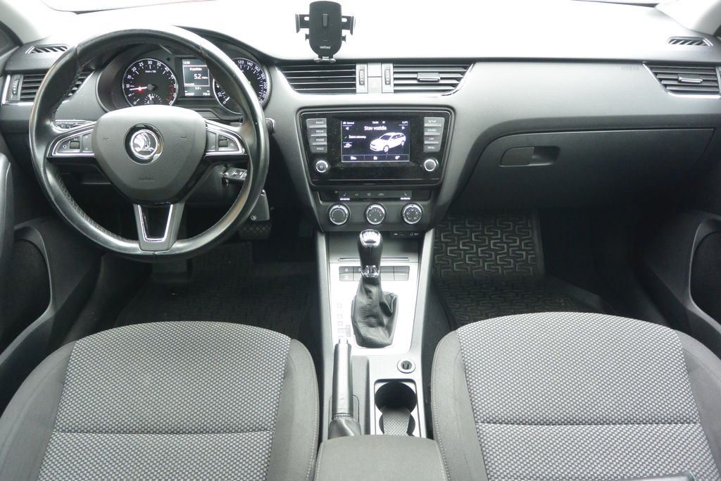 Škoda Octavia 1.6TDi 77kW  DSG