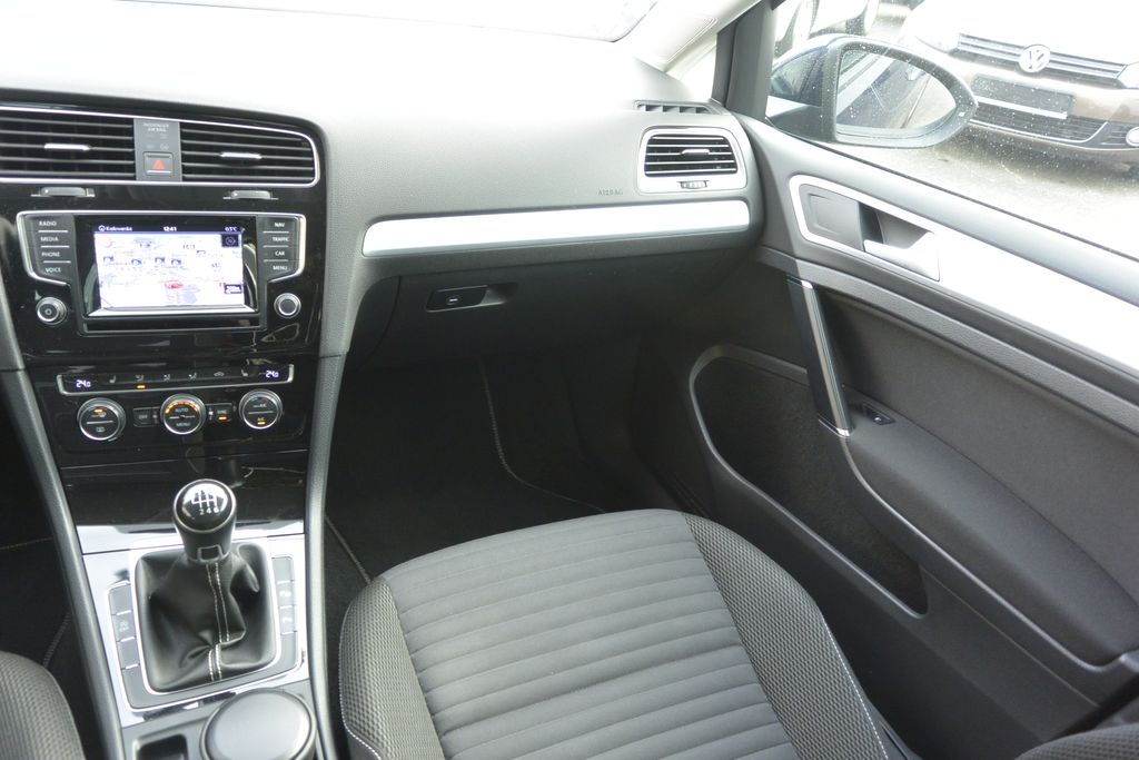 Volkswagen Golf 2.0TDi 110kW